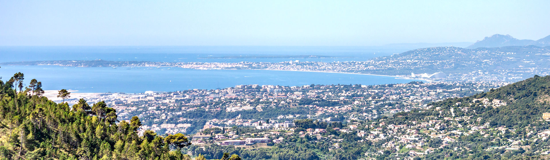 Vue aérienne Alpes-Maritimes - Agence SOS Débarras 06